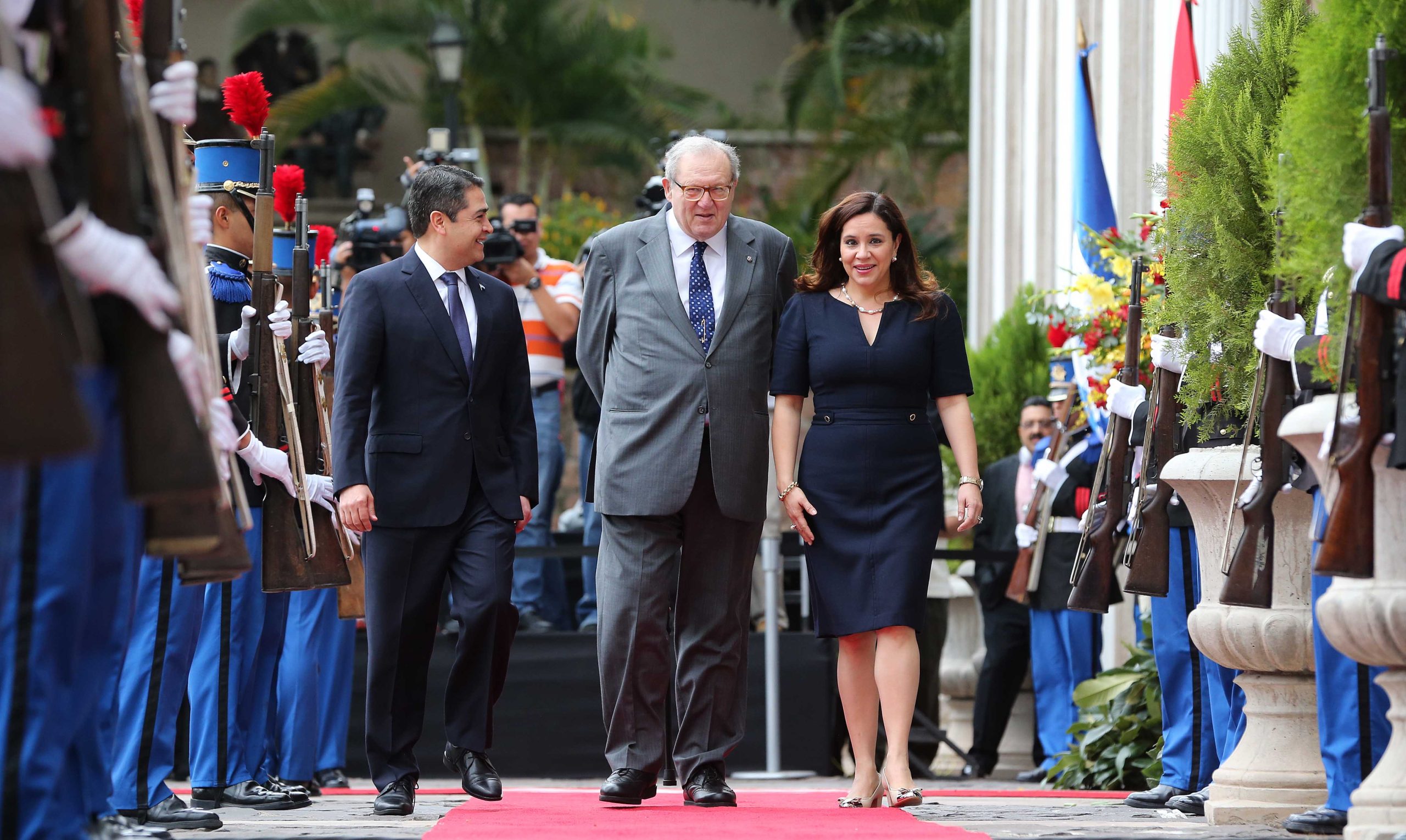 The President of Honduras receives the Order of Malta’s Grand Master​